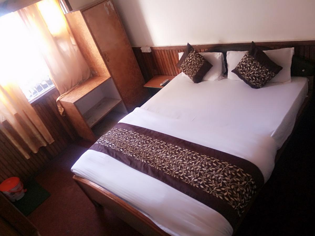 Goroomgo Luxury Stay Mall Road נייניטל מראה חיצוני תמונה